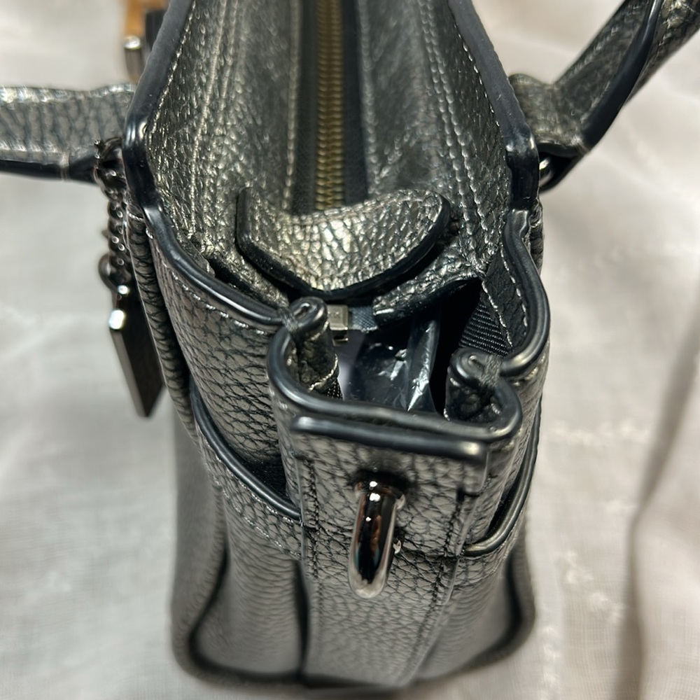 Coach Swagger leather in silver grey handbag - Picture 9 of 16